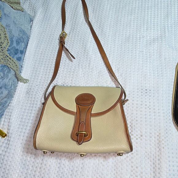Dooney & Bourke Handbags - VINTAGE DOONEY BOURKE ALL WEATHER LEATHER ESSEX CROSSBODY BAG